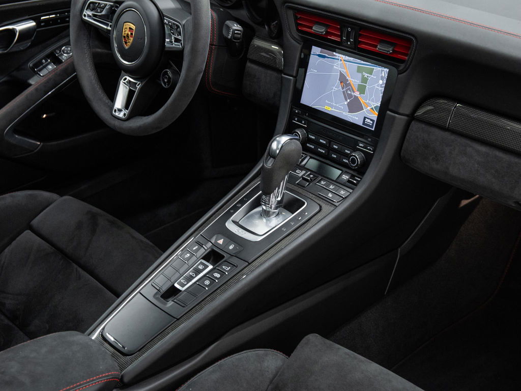 Porsche 991.2 Carrera GTS