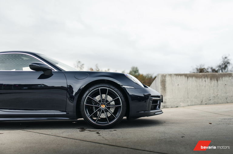 Porsche 992 Carrera 4S