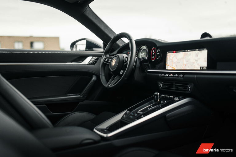 Porsche 992 Carrera 4S