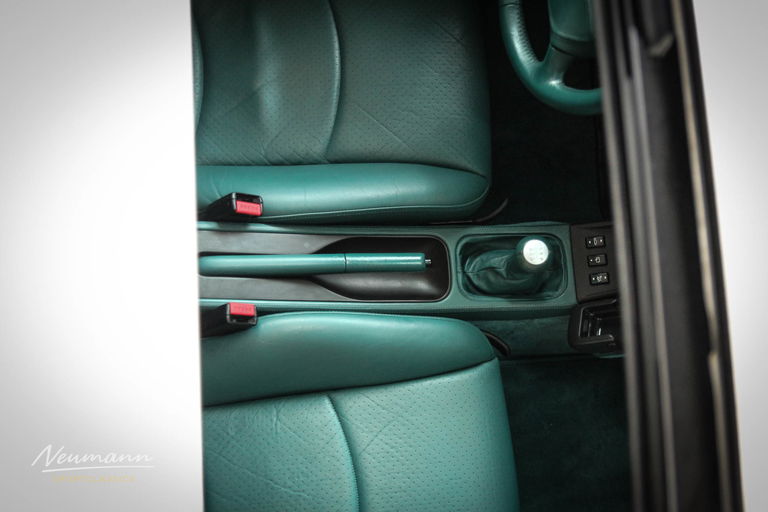 Porsche 993 Carrera 4S