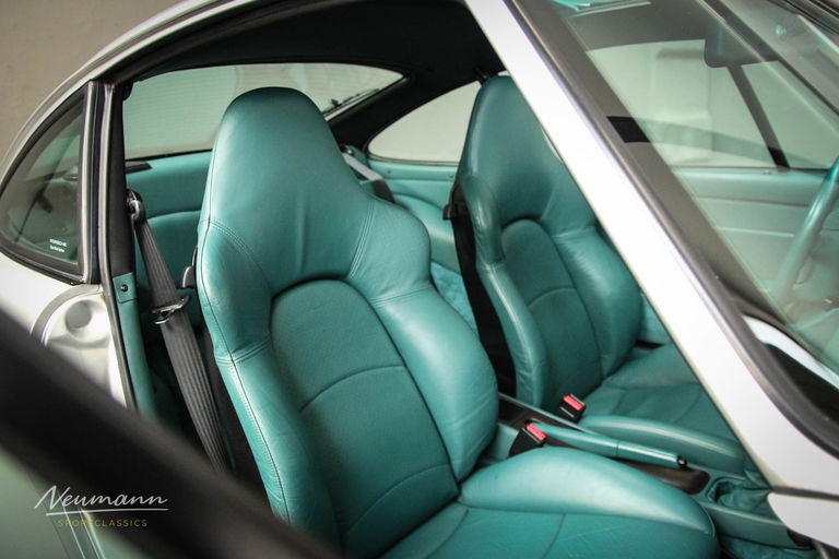 Porsche 993 Carrera 4S
