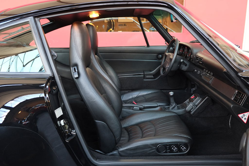 Porsche 993 Carrera 4S