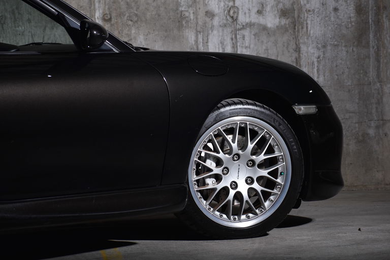 Porsche 996 Carrera 4