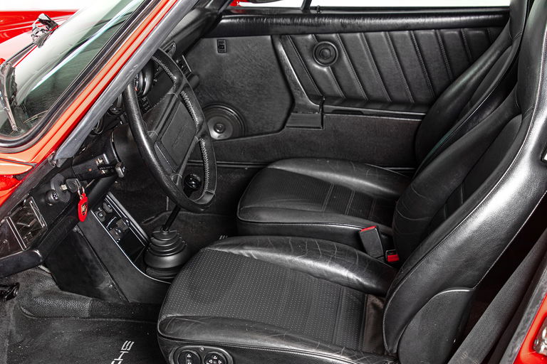 Porsche 911 Carrera 3.2 (US)