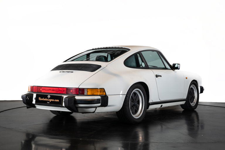 Porsche 911 Carrera 3.2 (US)