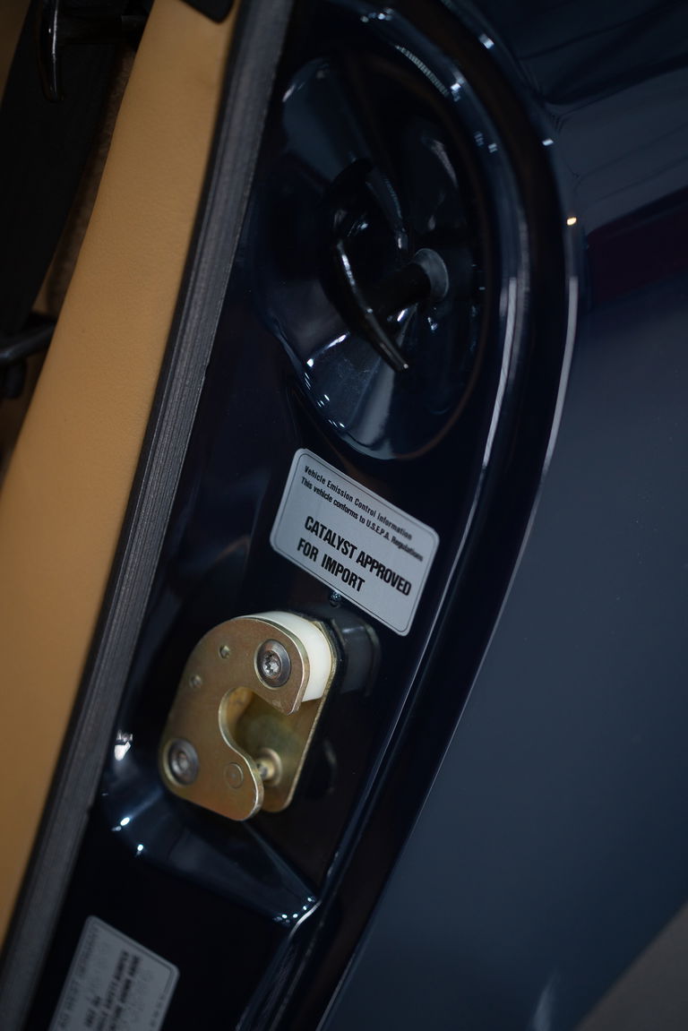 Porsche 911 Carrera 3.2 Speedster (US)