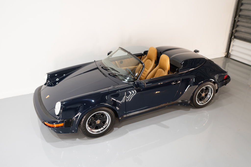 Porsche 911 Carrera 3.2 Speedster (US)