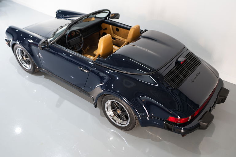 Porsche 911 Carrera 3.2 Speedster (US)