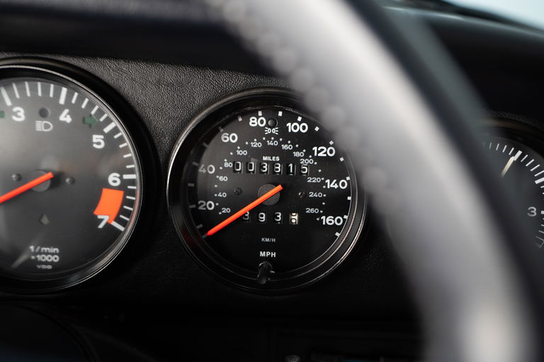 Porsche 911 Carrera 3.2 Speedster (US)