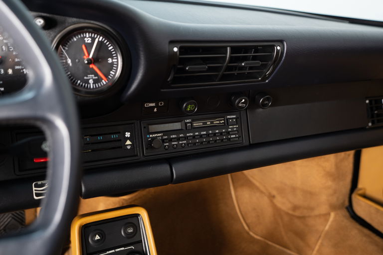 Porsche 911 Carrera 3.2 Speedster (US)