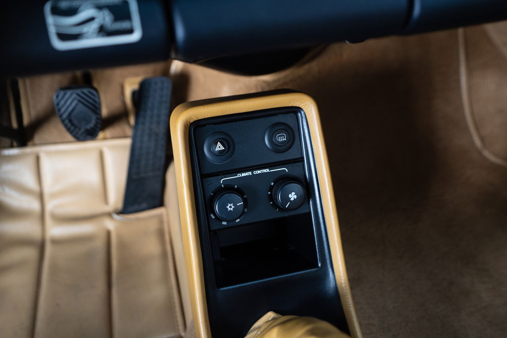 Porsche 911 Carrera 3.2 Speedster (US)