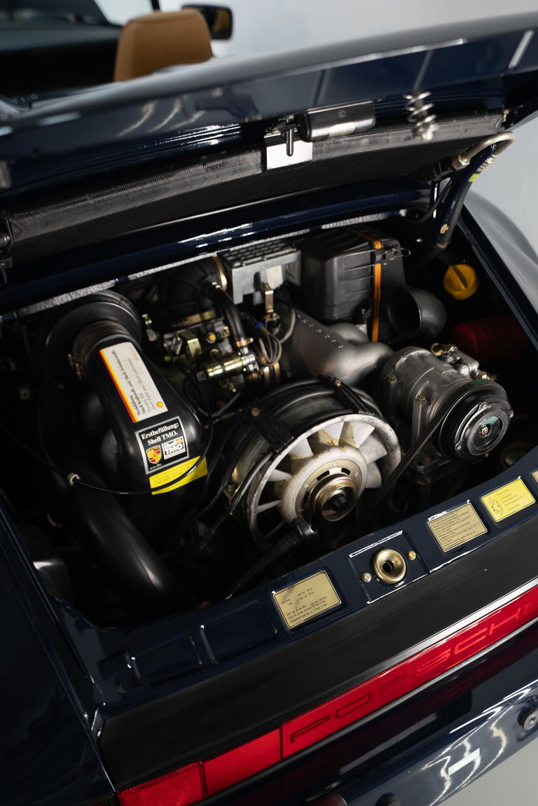 Porsche 911 Carrera 3.2 Speedster (US)