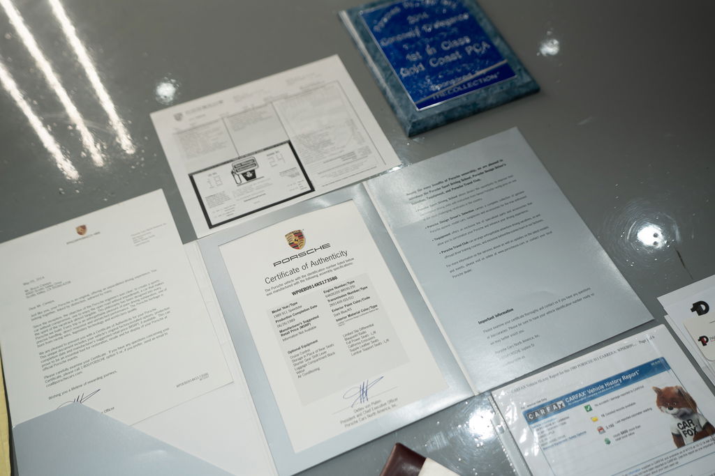 Porsche 911 Carrera 3.2 Speedster (US)