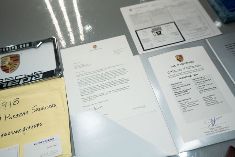 Porsche 911 Carrera 3.2 Speedster (US)