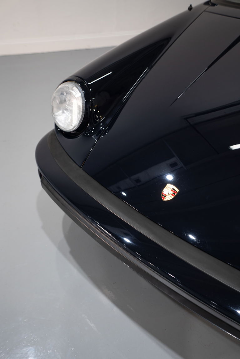 Porsche 911 Carrera 3.2 Speedster (US)