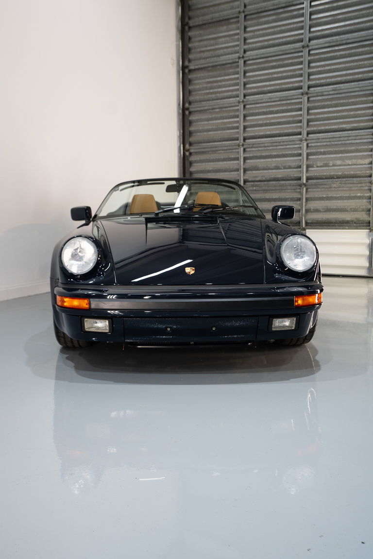 Porsche 911 Carrera 3.2 Speedster (US)