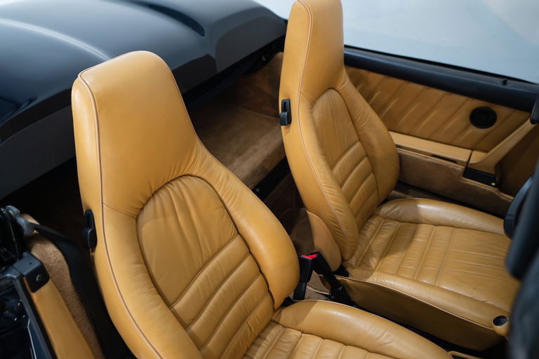 Porsche 911 Carrera 3.2 Speedster (US)