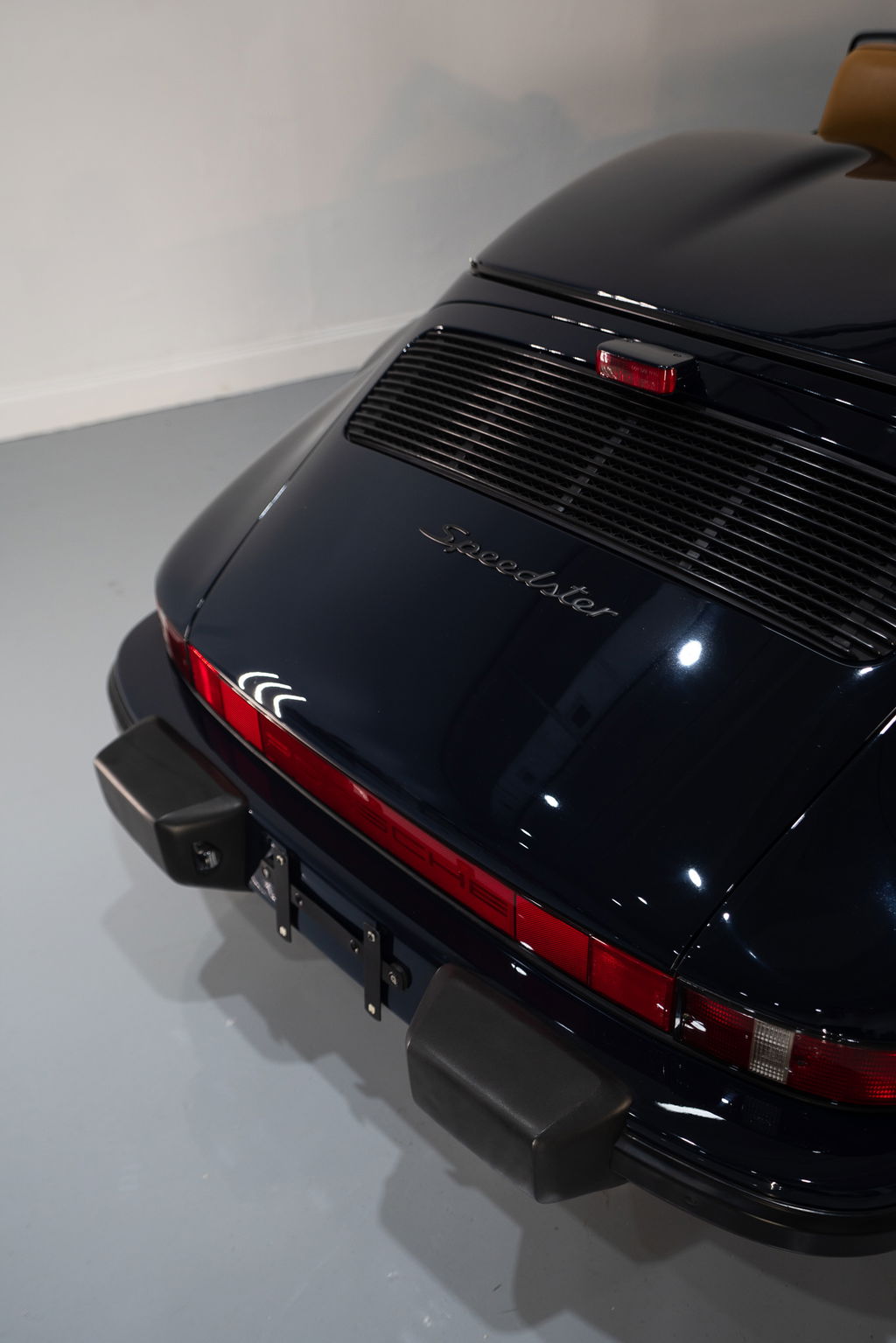 Porsche 911 Carrera 3.2 Speedster (US)