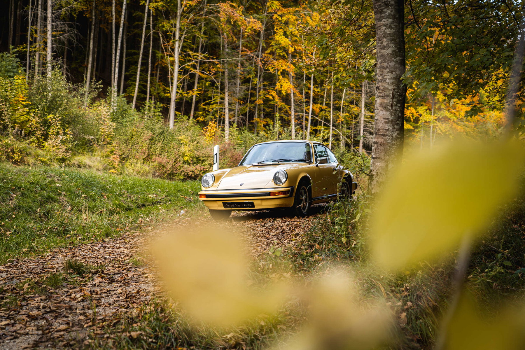 Porsche 911 (G-Modell) 1974 - elferspot.com - Marketplace for
