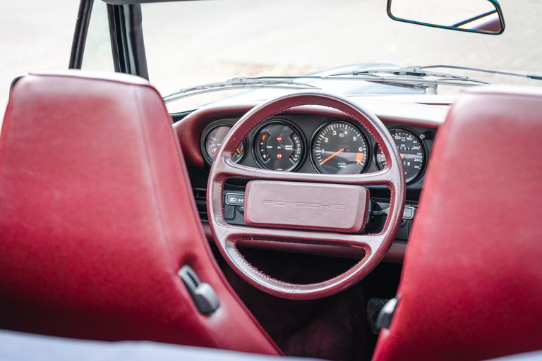 Porsche 911 Carrera 3.2