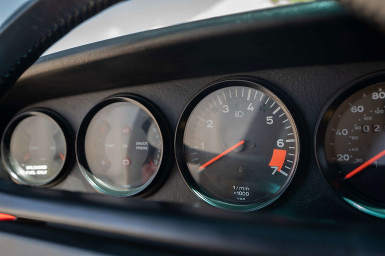 Porsche 911 Carrera 3.2 (US)