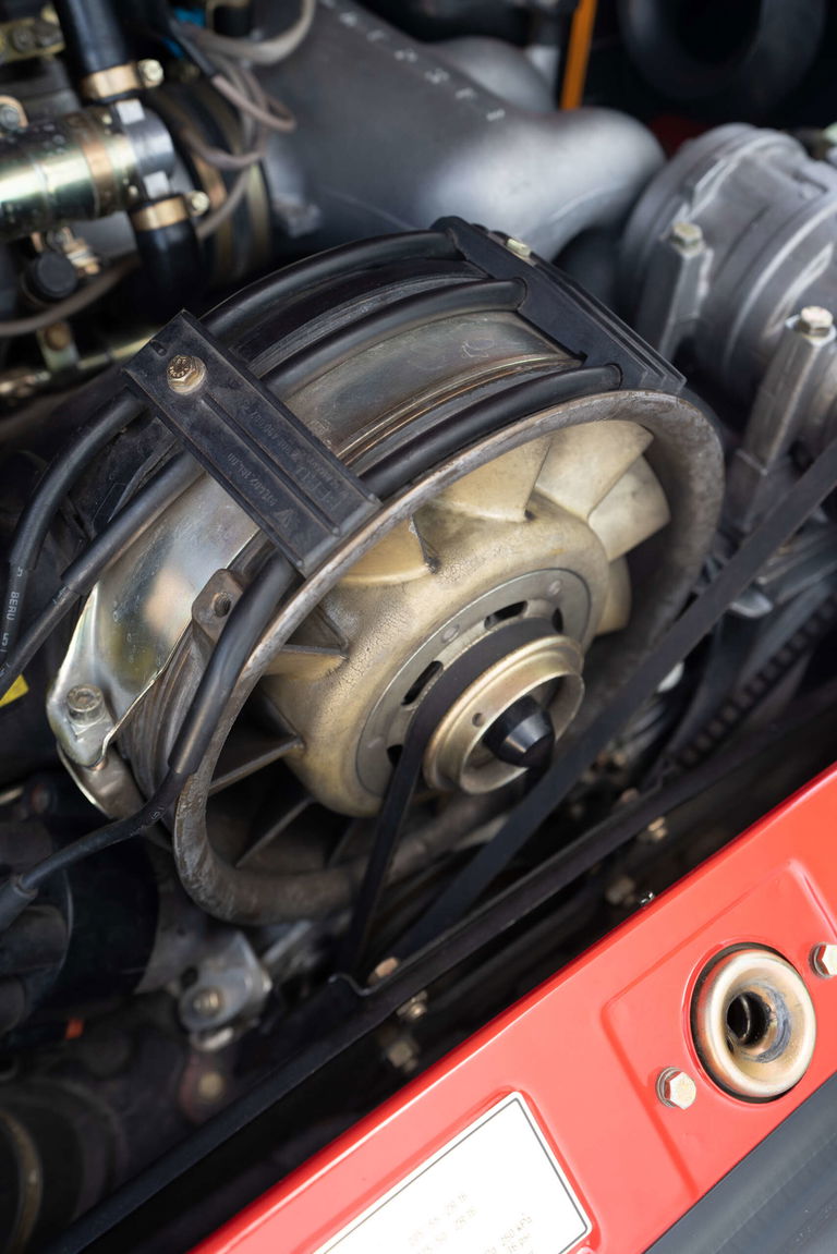 Porsche 911 Carrera 3.2 (US)