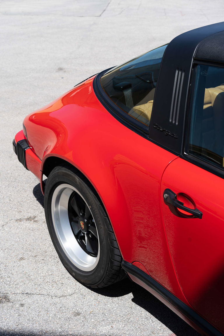 Porsche 911 Carrera 3.2 (US)