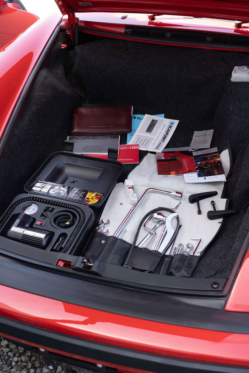 Porsche 911 Carrera 3.2 (US)