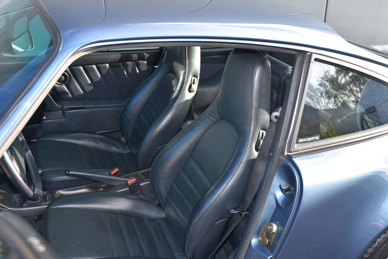 Porsche 964 Carrera 4