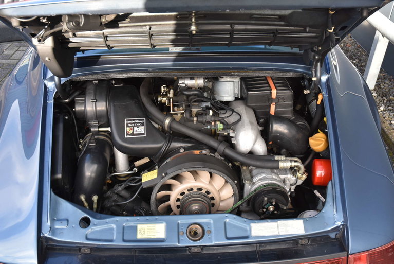 Porsche 964 Carrera 4