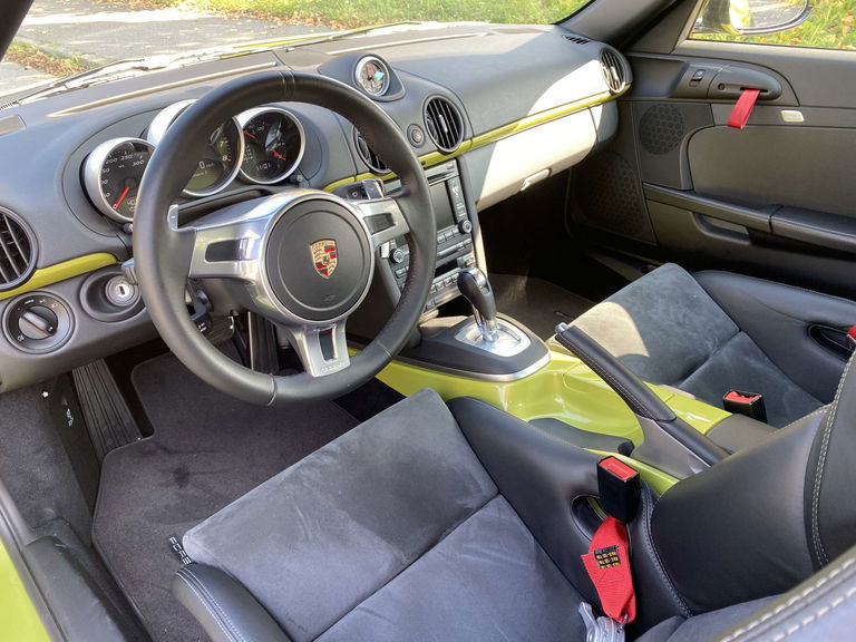 Porsche 987 Cayman R