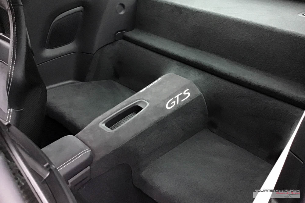 Porsche 991.2 Carrera GTS