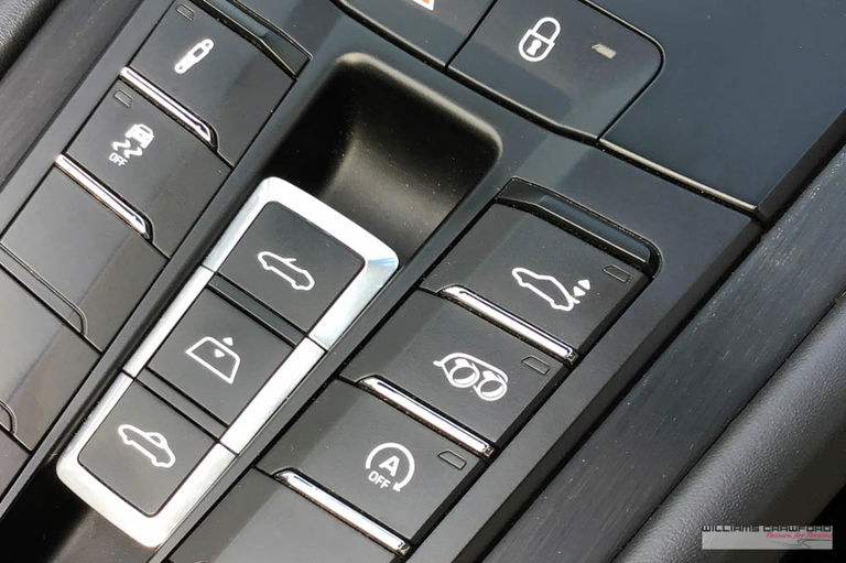 Porsche 991.2 Carrera GTS