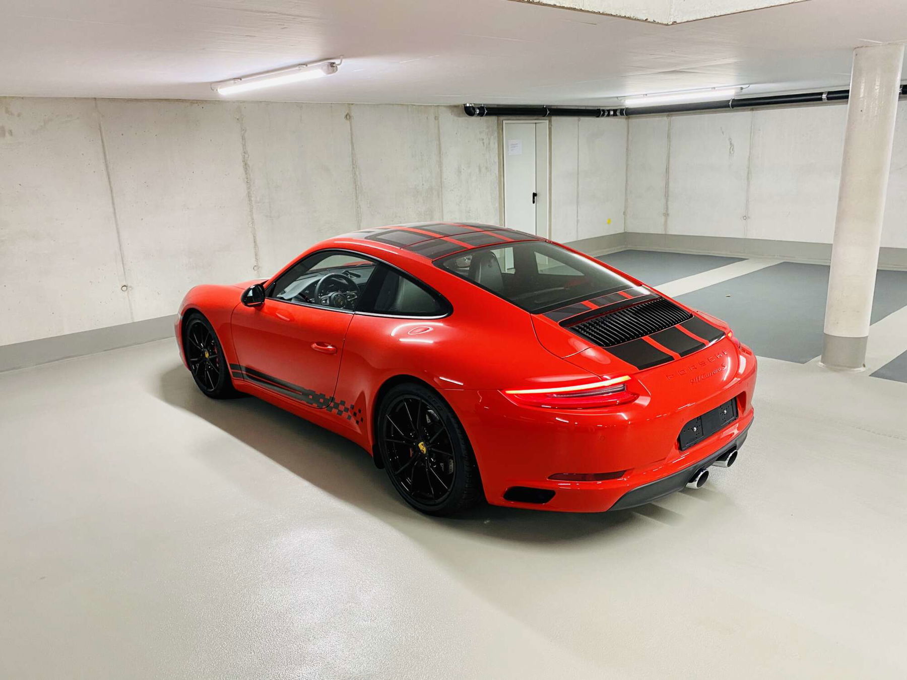 Porsche 991.2 Carrera S 2017 - elferspot.com - Marketplace for Porsche ...