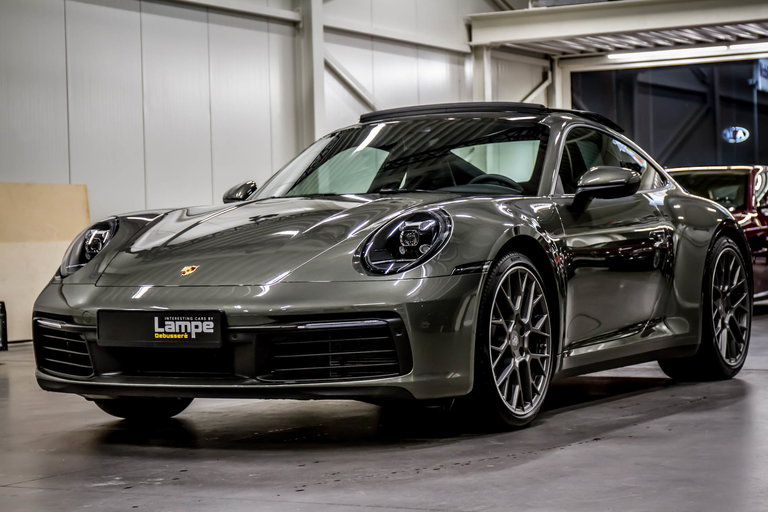 Porsche 992 Carrera