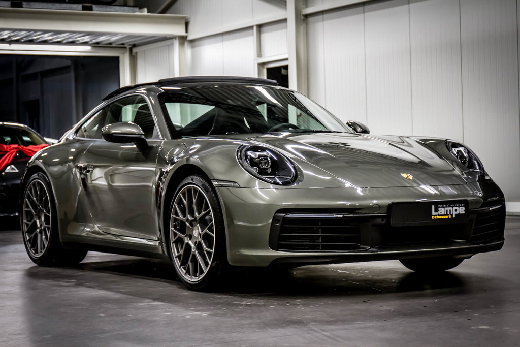 Porsche 992 Carrera