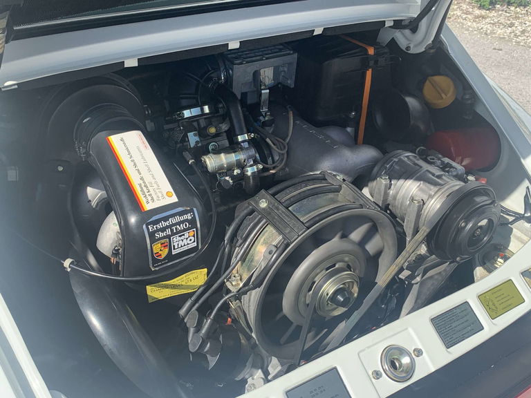 Porsche 911 Carrera 3.2