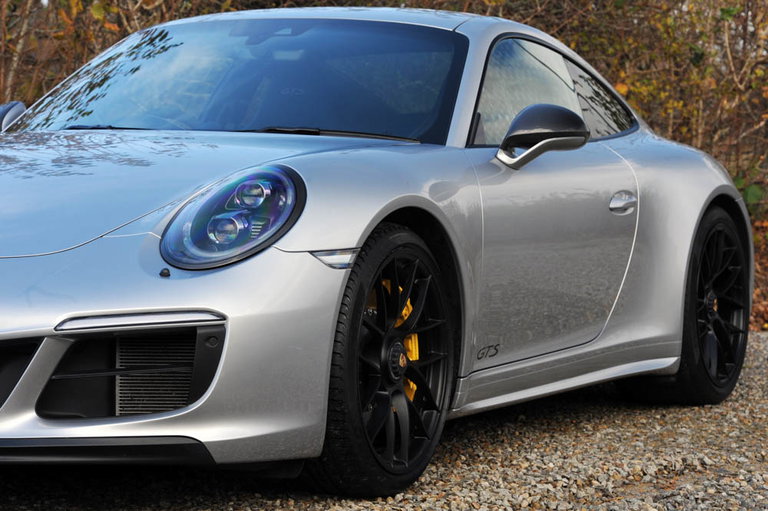 Porsche 991.2 Carrera GTS