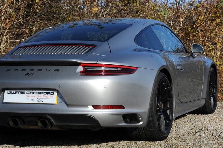 Porsche 991.2 Carrera GTS