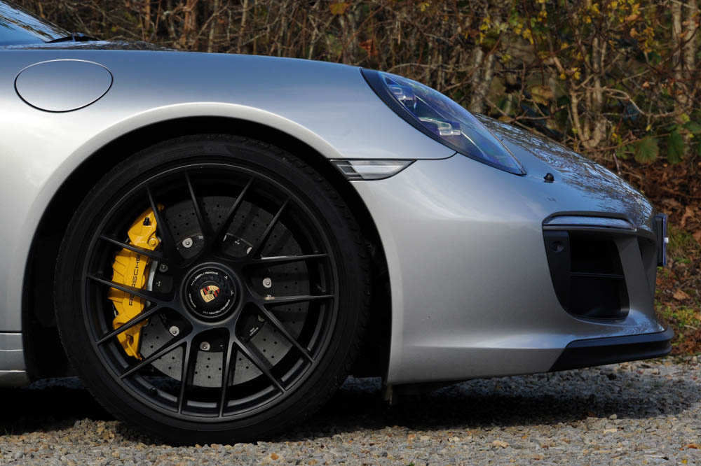 Porsche 991.2 Carrera GTS