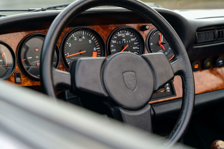 Porsche 911 Carrera 3.2