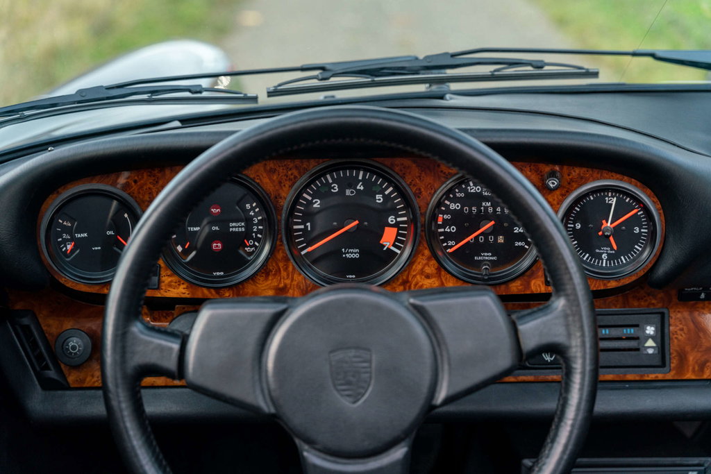 Porsche 911 Carrera 3.2