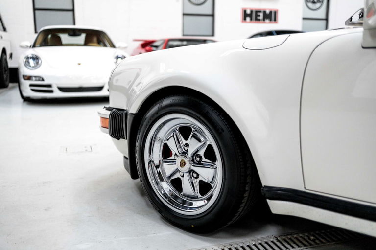 Porsche 911 Turbo 3.3 (US)