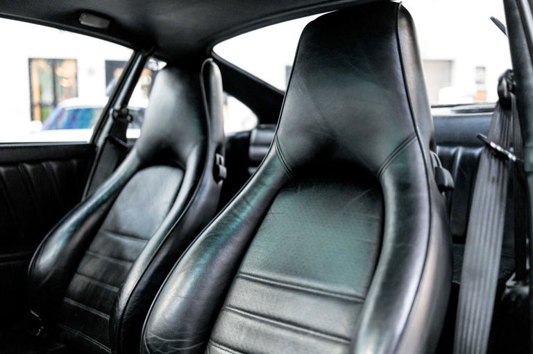 Porsche 911 Turbo 3.3 (US)