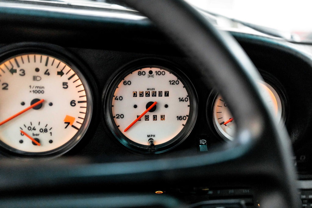 Porsche 911 Turbo 3.3 (US)