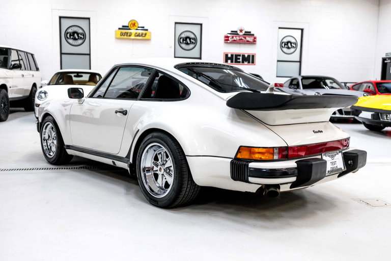 Porsche 911 Turbo 3.3 (US)