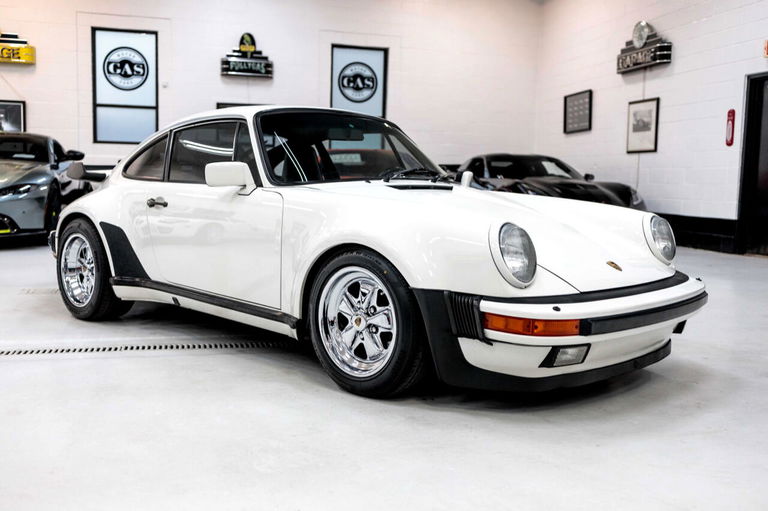 Porsche 911 Turbo 3.3 (US)