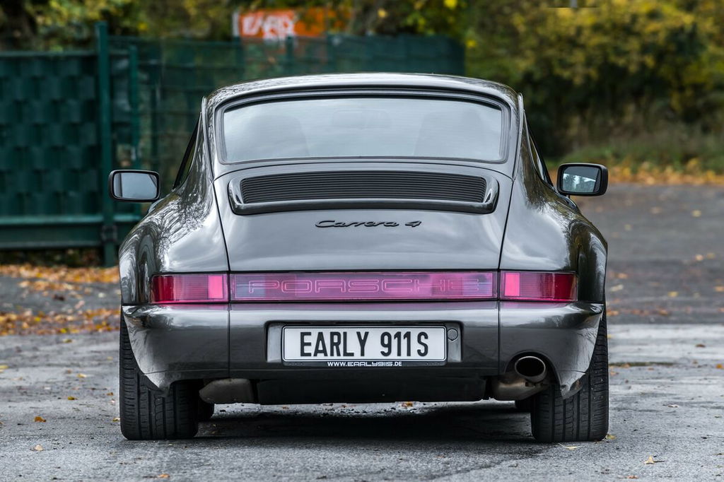 Porsche 964 Carrera 4