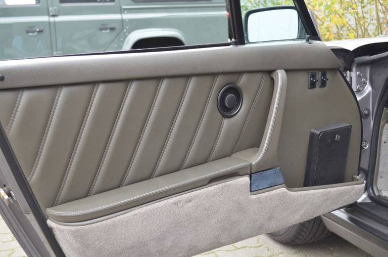 Porsche 911 Carrera 3.2 (KAT)