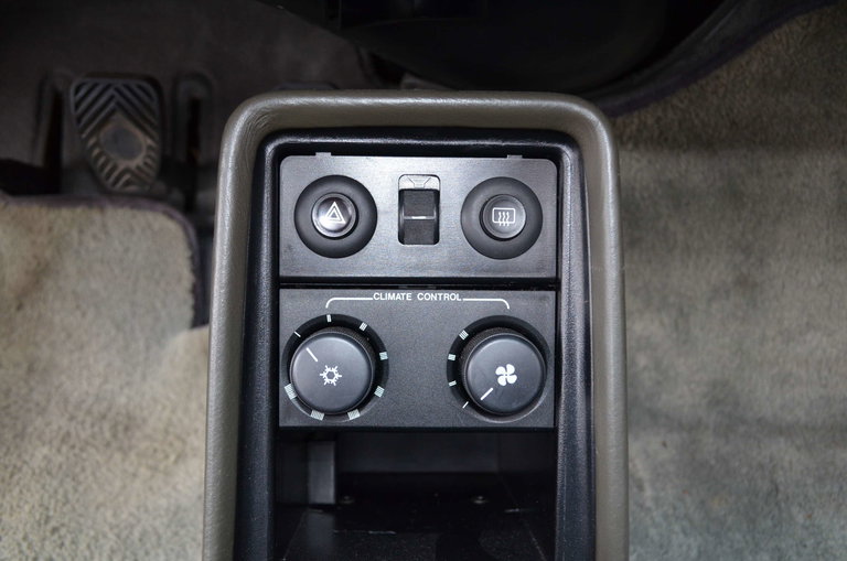 Porsche 911 Carrera 3.2 (KAT)